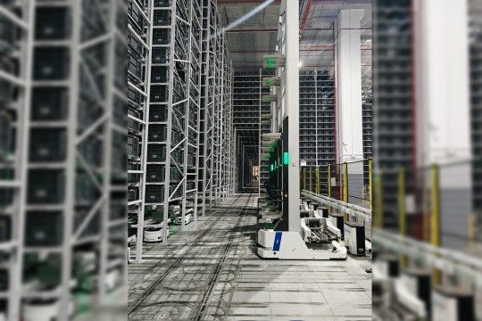 Hai Robotics and Maersk Redefine Fashion Fulfilment with High-Density Robotics at 10-Metre Scale in Singapore