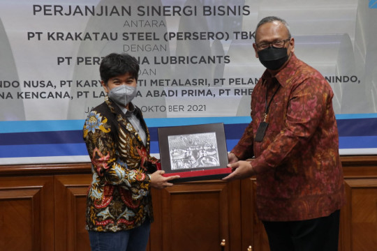 KS Pasok Produk ke Pertamina Lubricants