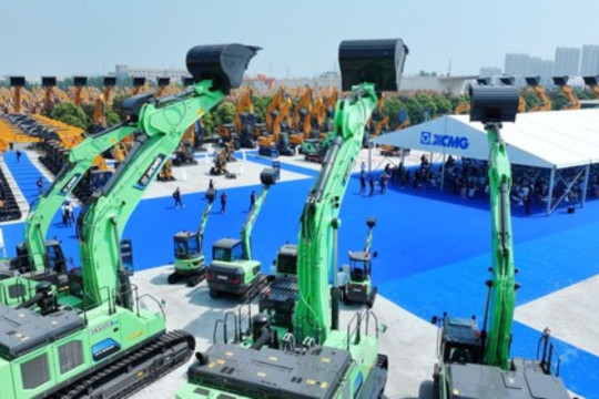 Inovasi Unggulan Bangun Masa Depan yang Lestari! XCMG Excavator Gelar 7th International Customer Festival di Xuzhou