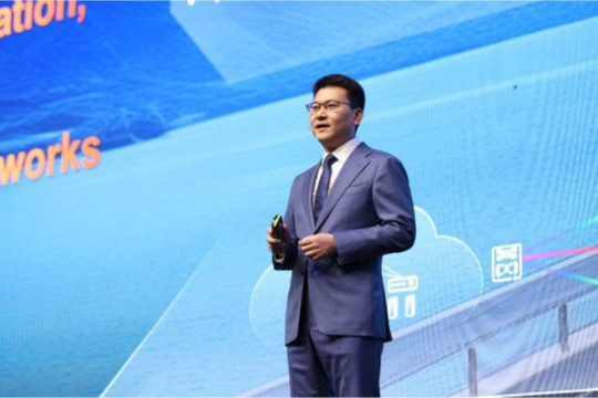 Huawei Usulkan Pembangunan Jaringan Optik F5.5G yang Mengutamakan AI agar Operator Telekomunikasi Mencapai Pertumbuhan