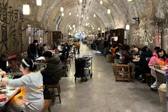 Skenario Konsumsi Khas di Chongqing, Kota Pegunungan China, Menawarkan Pengalaman Baru bagi