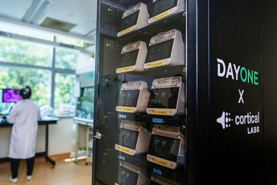 DayOne Launches Singapore's First Biological Data Center Prototype with Cortical Labs and NUS Medicine