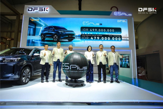 DFSK Luncurkan E5 PLUS Setir Kanan di Indonesia, Perkuat Strategi Ekspansi Global