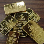 Harga emas Antam turun Rp27.000 menjadi Rp2,723 juta/gr pada Kamis