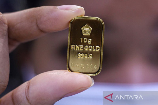 Harga emas Antam mencapai Rp994 ribu per gram