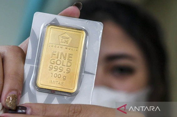 Harga emas Antam naik Rp15.000 pada Kamis