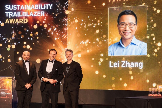 Pendiri dan CEO Envision Lei Zhang Raih Penghargaan "Sustainability Trailblazer" di Ajang Reuters Global Sustainability