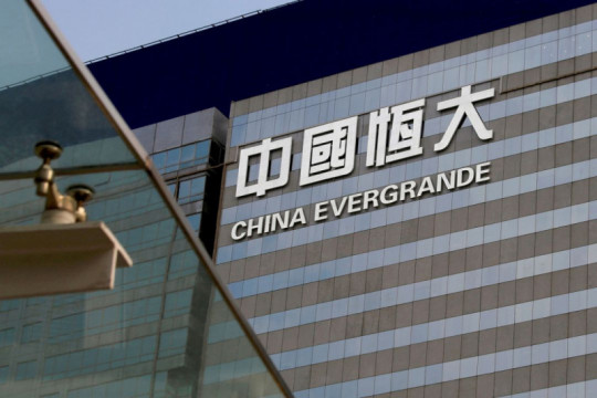 Hong Kong Suspen Saham China Evergrande dan Unit Jasa Propertinya