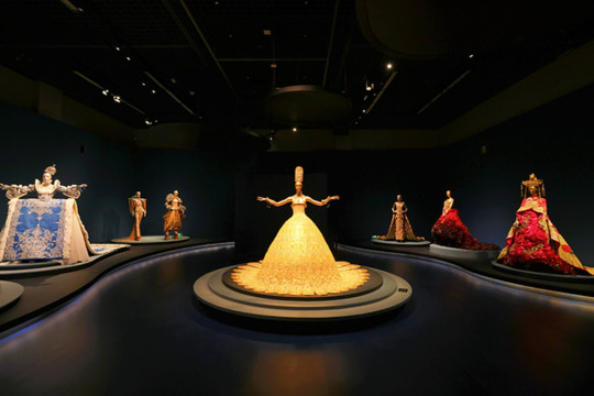 Rihanna's Golden Dragon Gown has arrived: Guo Pei's Garden of Ethereal Realms Exhibition Opens at China