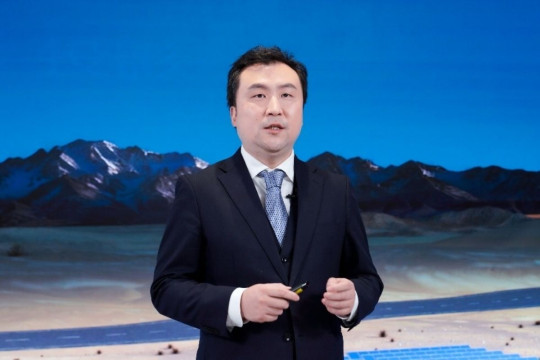 Huawei Luncurkan 10 Tren Smart PV & ESS 2026