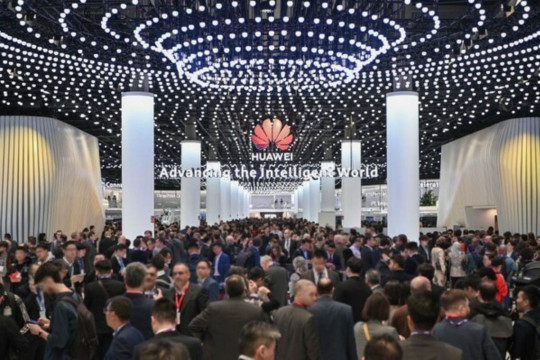 Huawei Menghadirkan Perkembangan Teknologi Pintar Menjelang Tahun Pertama Implementasi Jaringan 5.5G