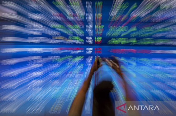 IHSG Jumat pagi dibuka menguat 39,05 poin ke posisi 8.657,24