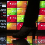 IHSG Senin dibuka menguat 32,83 poin