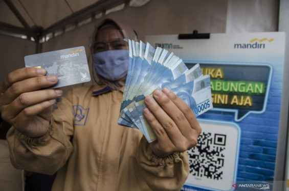 Indef: Bantuan subsidi upah bisa membantu daya beli masyarakat