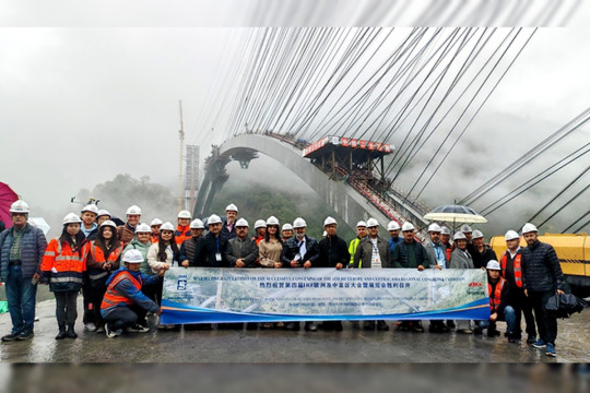 IRF Delegation Visits B3 Arch Bridge on Georgia's North-South Corridor Road Project