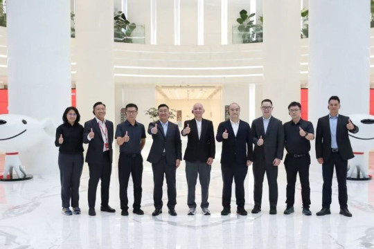 JINGDONG Industrials dan Kawan Lama Group Gelar Diskusi Mendalam untuk Membangun Rantai Pasok Industri Indonesia