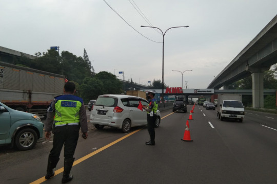 Jasa Marga Berlakukan Contraflow Tol Jakarta-Cikampek