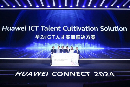 Huawei Launches the ICT Talent Cultivation Solution and Smart Campus Exhibition Center