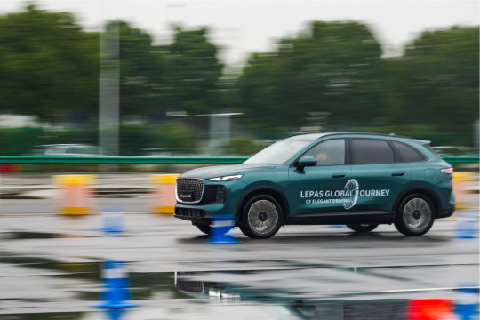 LEPAS Elegant Technology, Defined by You: Ajang LEPAS Fun Test Drive Hadirkan Paradigma Baru Seputar Intelligent Driving