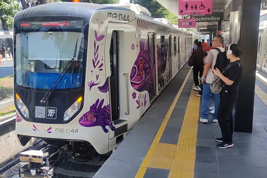 "Made in China" Light Rail Vehicles Support Transit Upgrades Ahead of Global Soccer Tournament in Mexico