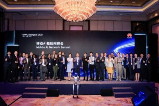 Huawei dan Mitra-Mitra Industri Capai Konsensus Jaringan Dasar AI Seluler, serta Langkah Memonetisasi Jaringan 5G-A