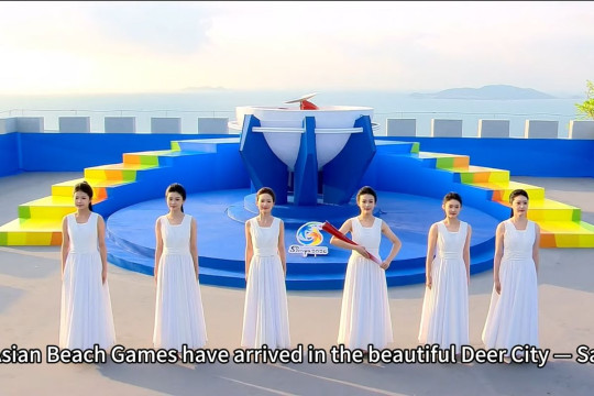 74 Pembawa Obor Semarakkan Estafet