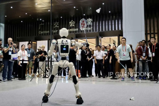 Pameran Kanton ke-139 mencetak rekor baru dalam jumlah kehadiran pembeli luar negeri