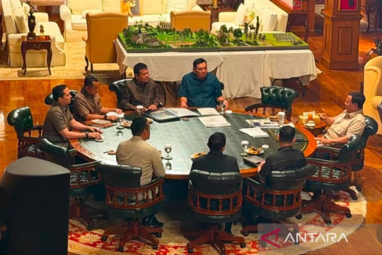 Prabowo perintahkan PLN-Pertamina segera pangkas anak-cucu perusahaan