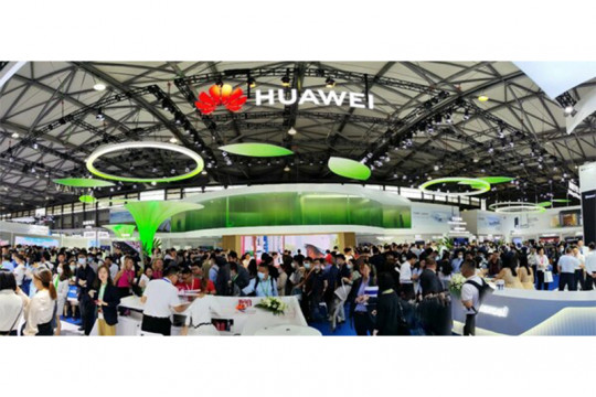 Huawei Pamerkan Solusi "Smart PV+ESS" untuk Seluruh Skenario Penggunaan di SNEC 2023