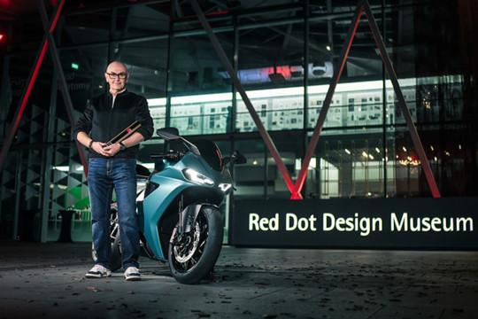 Norton Manx R wins Red Dot: Best of the Best for design excellence