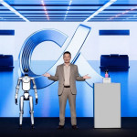 HONOR Mempercepat Visi AI di MWC 2026 Melalui "Robot Phone", Robot Humanoid, dan Magic V6