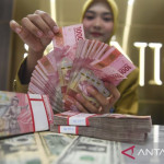 Rupiah melemah dipengaruhi geopolitik Timur Tengah