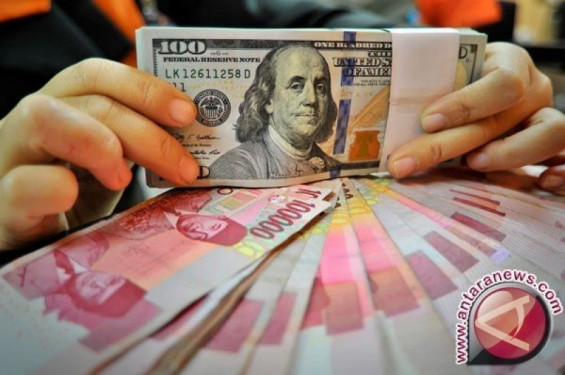 Rupiah tertekan akibat kenaikan harga minyak mentah
