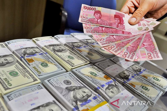 Rupiah melemah seiring kekhawatiran eskalasi tensi konflik di Timteng