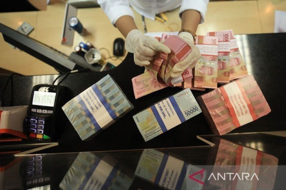 Rupiah pada Senin pagi melemah jadi Rp18.031 per dolar AS