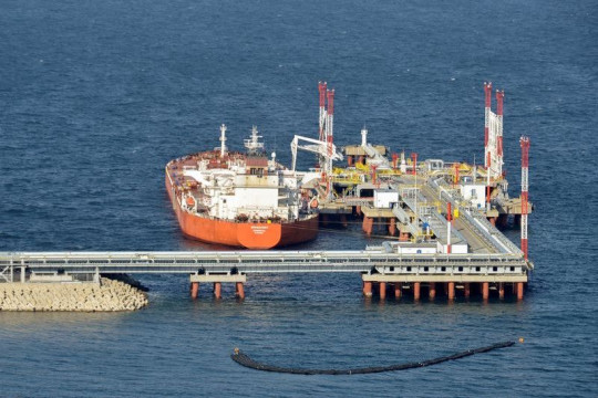 Rusia naikkan ekspor minyak dari pelabuhan Timur, imbangi larangan UE