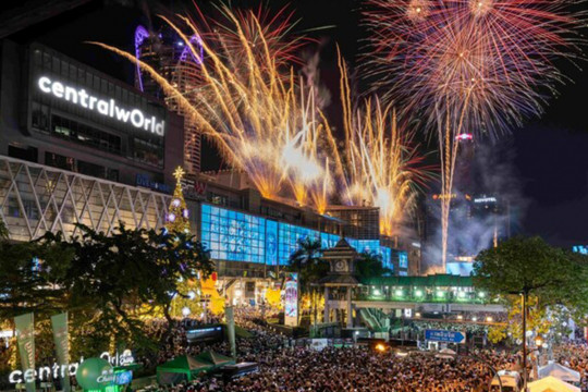 Thailand welcome 2024 at CentralWorld, Times Square of Asia