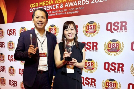 Chatime raih "Best Corporate Social Responsibility Initiative Award" di ajang QSR Media Asia Tabsquare Awards 2024