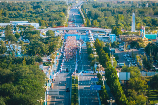 The 2024 Hengshui Lake Marathon successfully finished