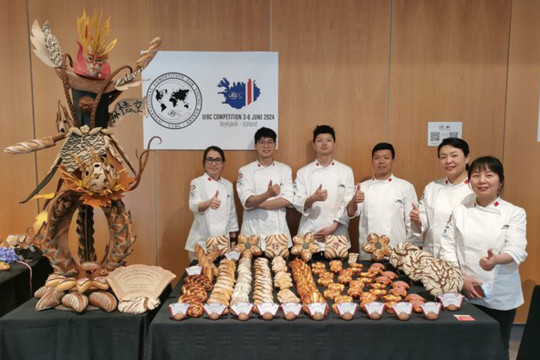 Chinese Team Secures "Best Showpiece Award" at the 52nd UIBC International Competition