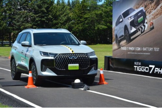 Tabrak Rintangan Setinggi 242 mm saat Melaju 30 km/jam: TIGGO7 CSH Tuntaskan Uji Ketahanan Baterai tanpa Kerusakan Berat