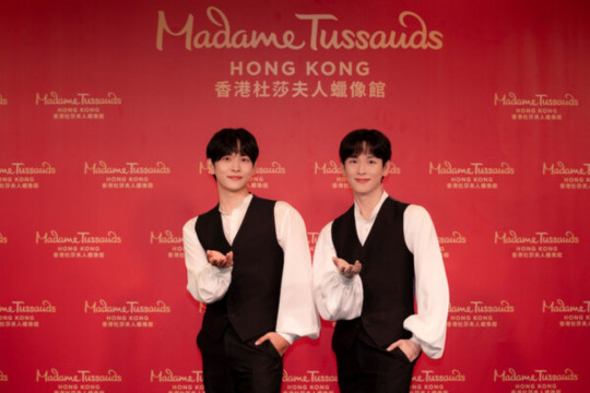 Penyanyi Yim Siwan jadi pesohor Korea terbaru yang melansir patung lilinnya di Madame Tussauds Hong Kong